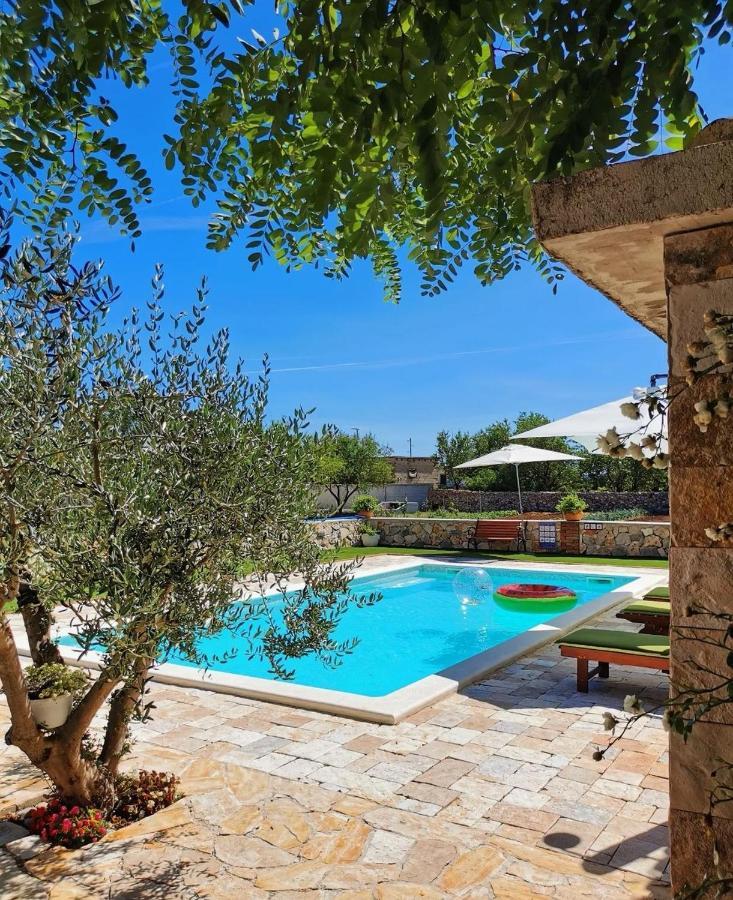 Vila Iva With Pool *